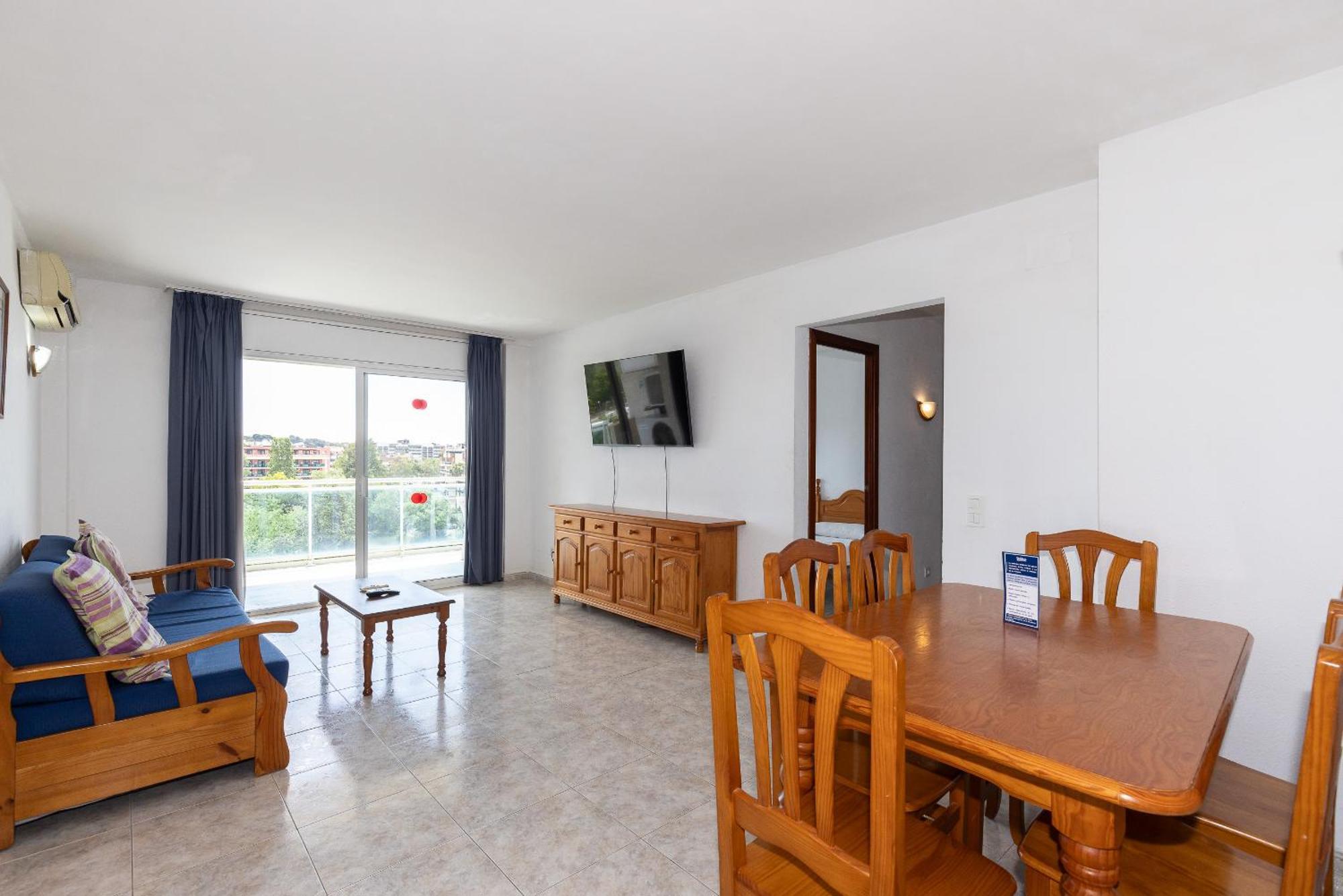 Rentalmar Ventura Village Салоу Екстериор снимка