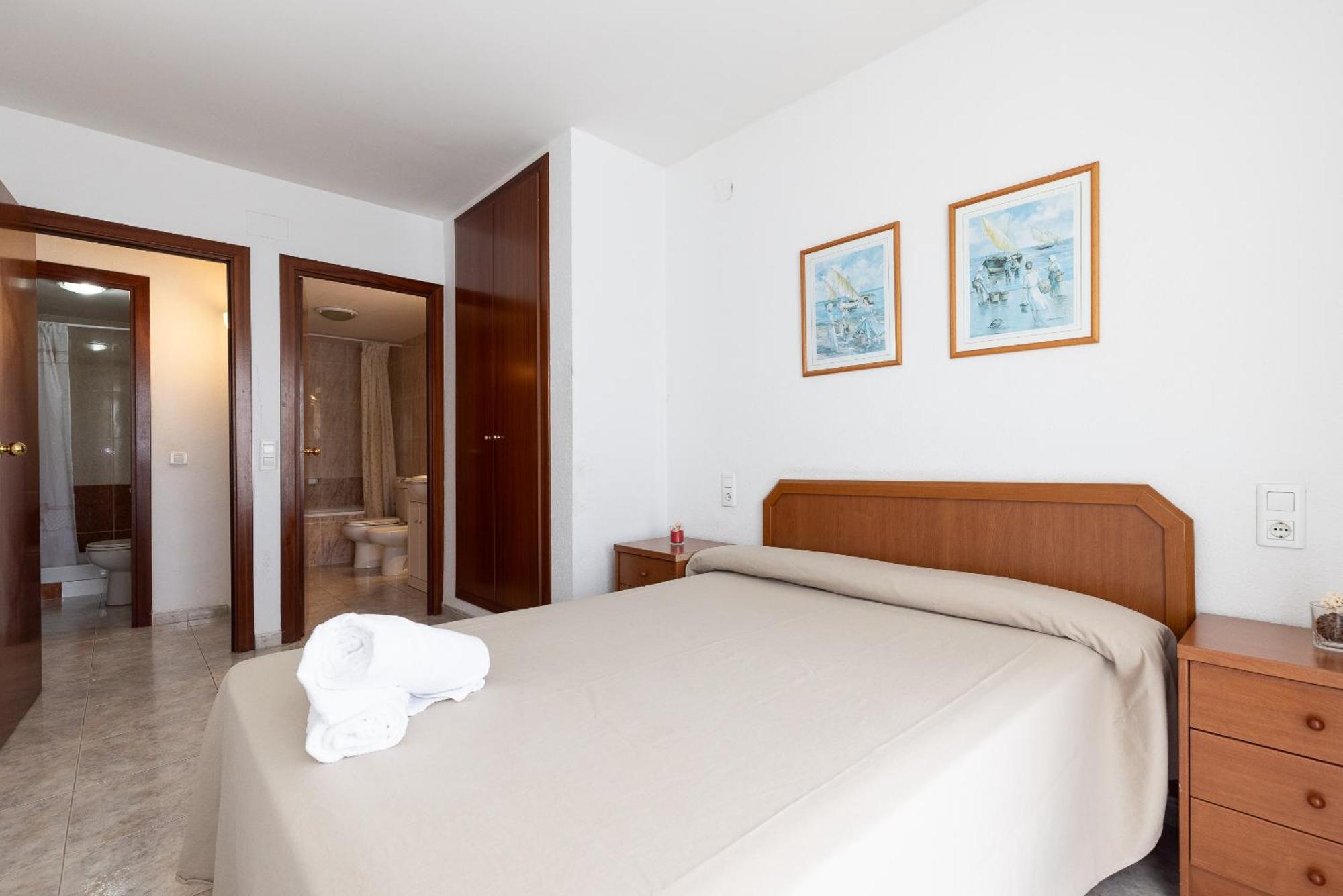 Rentalmar Ventura Village Салоу Екстериор снимка
