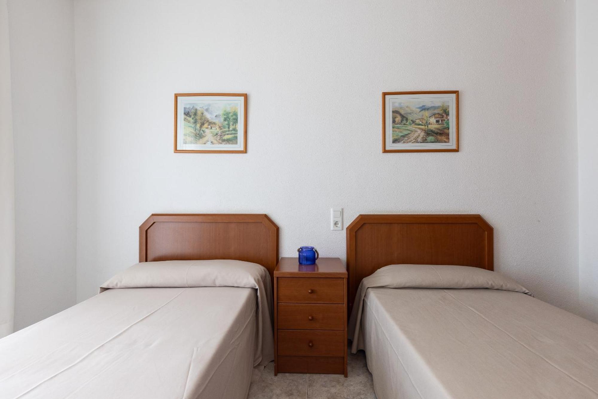 Rentalmar Ventura Village Салоу Екстериор снимка