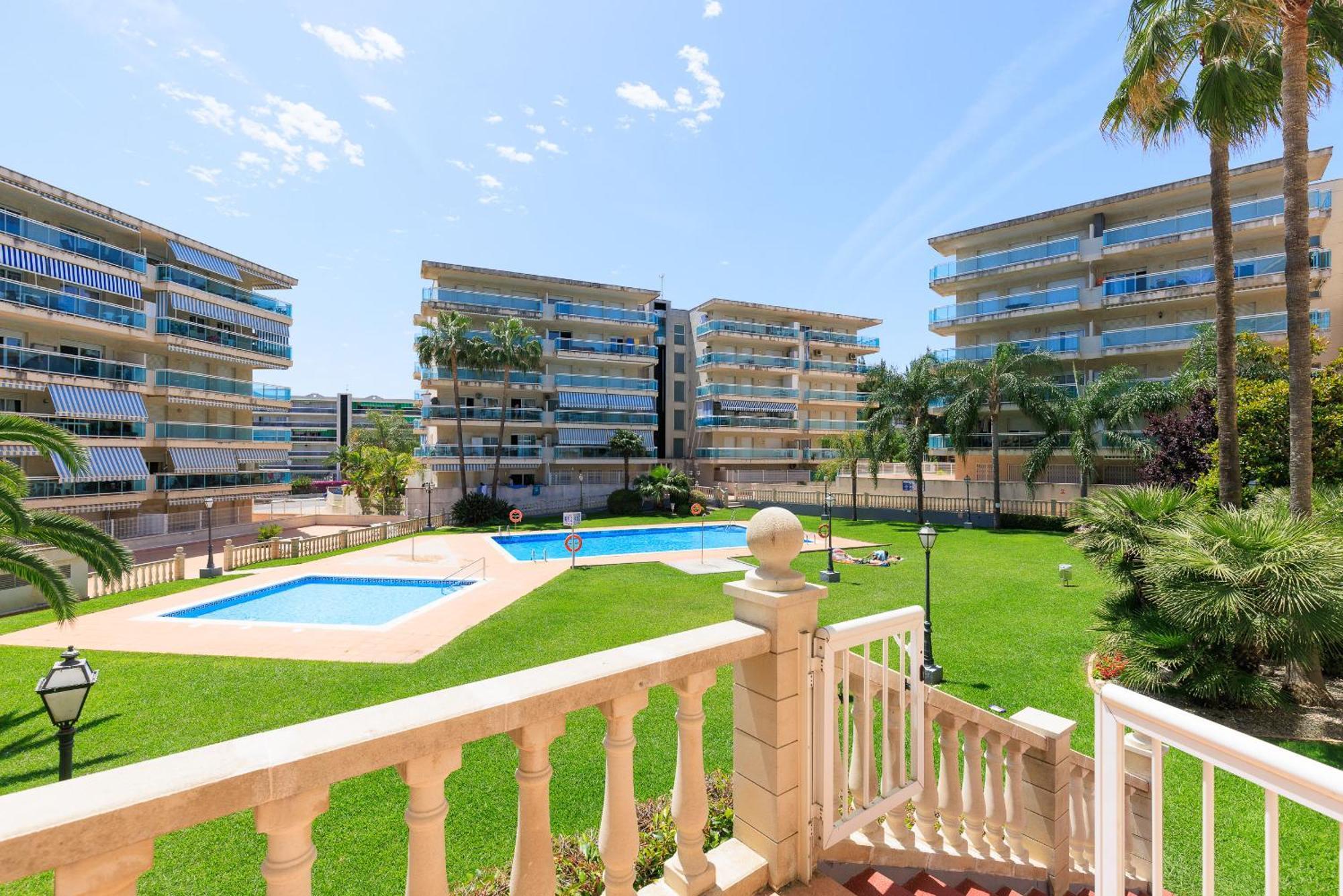 Rentalmar Ventura Village Салоу Екстериор снимка