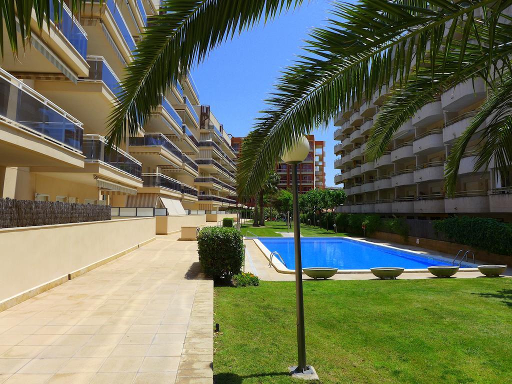 Rentalmar Ventura Village Салоу Екстериор снимка
