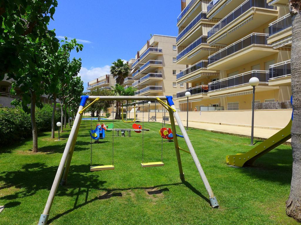 Rentalmar Ventura Village Салоу Екстериор снимка